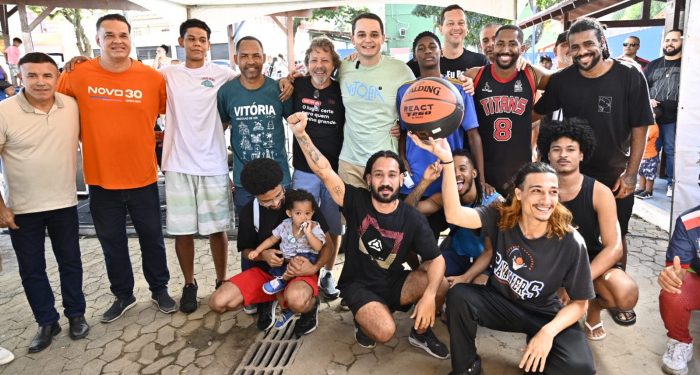 Vitória: Entrega da reforma da praça e Parque Kids de Santa Tereza