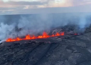 Havaí: Vulcão Kilauea entra em erupção