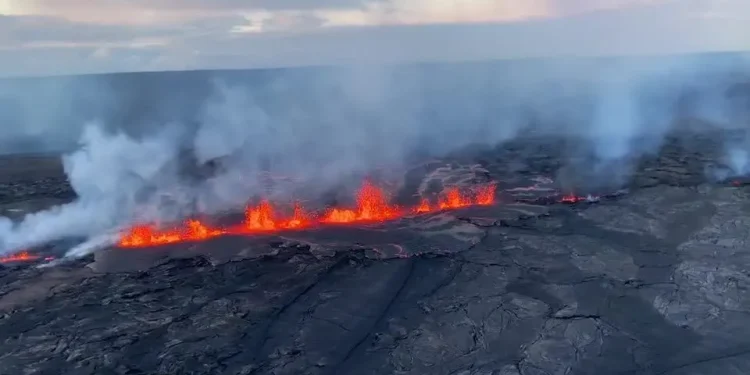 Havaí: Vulcão Kilauea entra em erupção