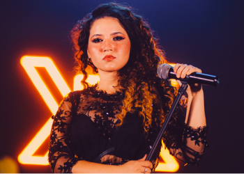 Piúma: Hoje tem Karol Kailler na Festa dos Pescadores 2024