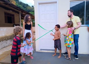 Anchieta: Famílias anchietenses recebem casa própria