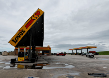 EUA: Furacão Beryl deixa 5 mortos no Texas e perde força