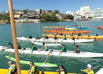 Guarapari: Travessia de São Pedro reúne cerca de 300 atletas