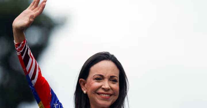 Venezuela: Oposição busca acabar com 25 anos de poder socialista na votação de domingo