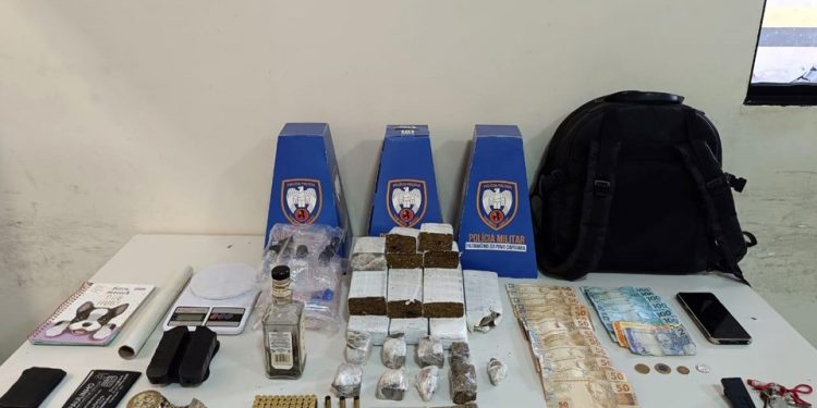 Guarapari: PM apreende drogas no final de semana