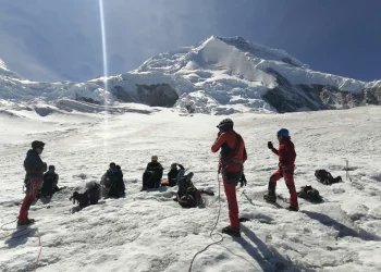 Peru: Corpo de americano é encontrado mumificado em montanha após 22 anos