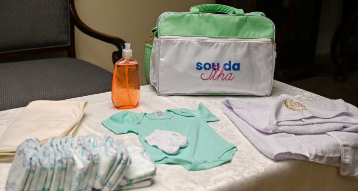 Vitória: Prefeitura lança programa Sou da Ilha e entrega kit maternidade para gestantes
