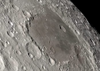 Lua: Cientistas comprovam existência de caverna no satélite que pode abrigar humanos em missões espaciais