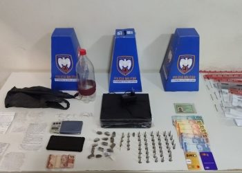 Anchieta: Operação conjunta da PC e PM resulta em prisões e apreensão de drogas e armas