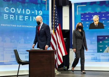 EUA: Zuckerberg diz que governo Biden pressionou Meta a censurar conteúdo sobre COVID-19