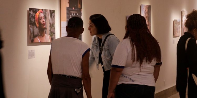 Espírito Santo: Exposição fotográfica “E Eu, Mulher Preta?” entra em itinerância