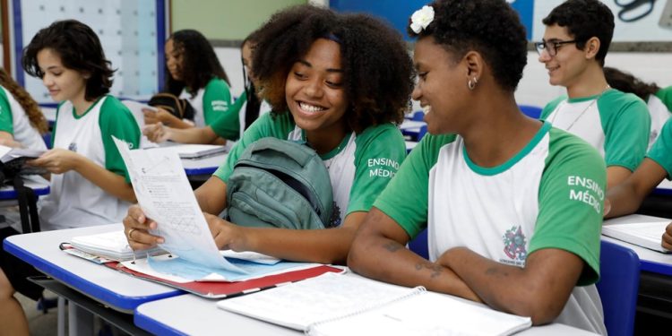 Espírito Santo: Ensino Médio do Estado é destaque no Índice de Desenvolvimento da Educação Básica