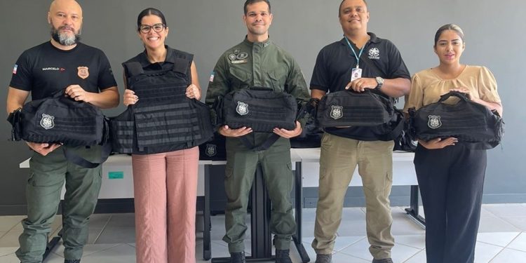 Espírito Santo: Sistema prisional produz bolsas customizadas com capas táticas