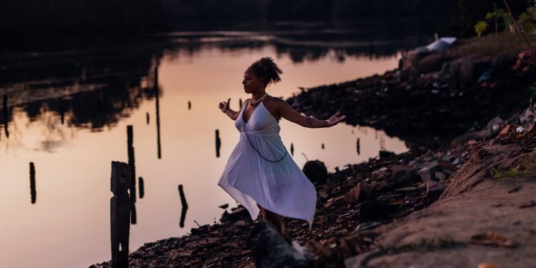 Espírito Santo: Espetáculo de dança ‘Escrita dos Invisíveis’ se inspira na ancestralidade dos povos negros