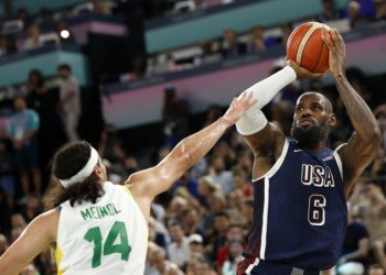 Paris 2024: ‘Dream Team’ dos Estados Unidos vence o Brasil no basquete