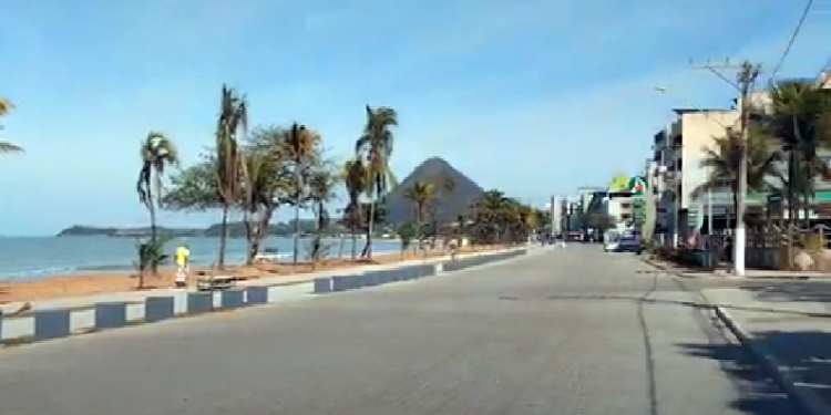 Piúma: Governador Casagrande garante continuação das obras da orla