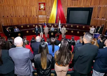 Venezuela: Conselho eleitoral entrega atas da eleição à Justiça