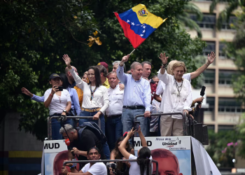 Venezuela: Países pedem “cautela” a fim de “evitar escalada de episódios violentos”