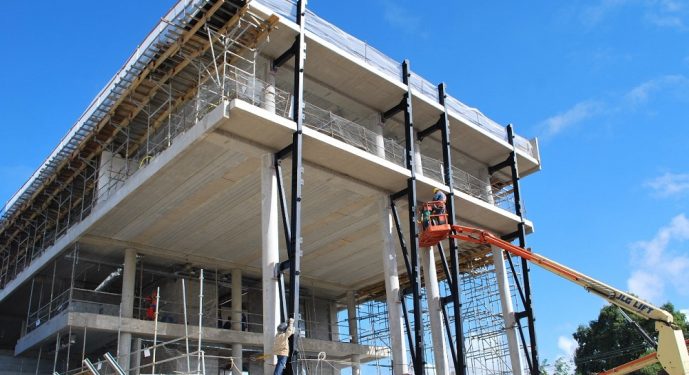 Brasil: Falta de mão de obra trava industrialização da construção civil