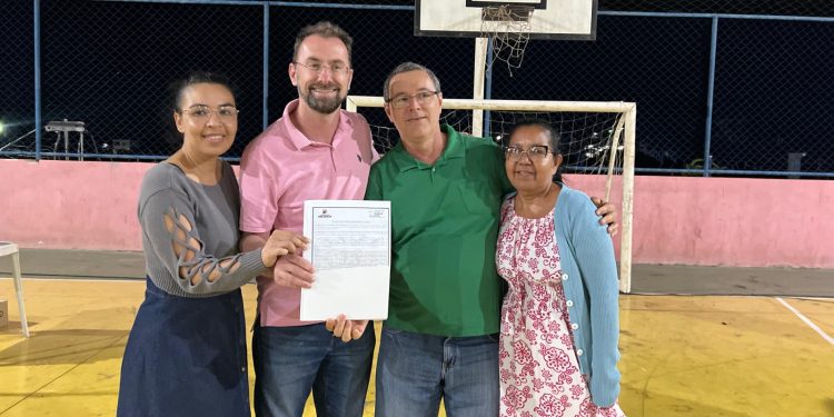 Anchieta: Prefeitura entrega escrituras para 30 famílias do bairro Nova Anchieta