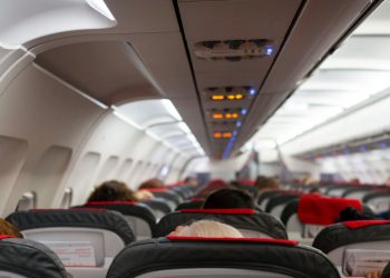 Mundo: Australiano é condenado a pagar mais de R$ 30 mil em combustível após pouso por mau comportamento