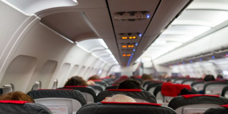 Mundo: Australiano é condenado a pagar mais de R$ 30 mil em combustível após pouso por mau comportamento