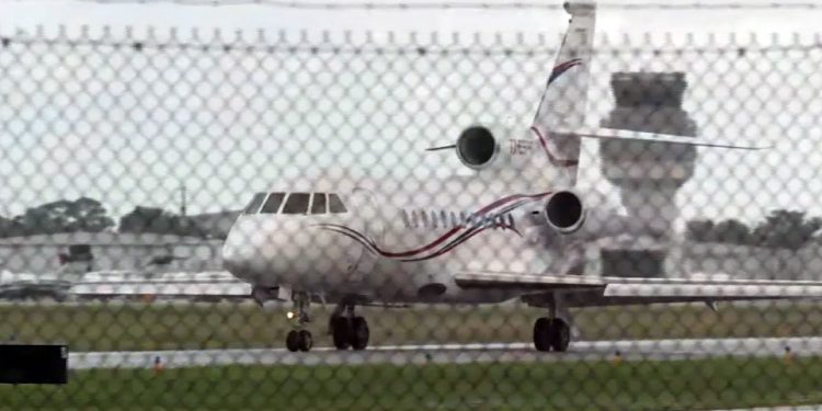 Tensão: EUA apreendem avião de Nicolás Maduro na República Dominicana