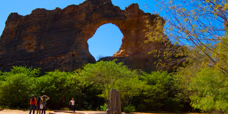 Turismo: Lei federal marca o Dia Nacional do Guia de Turismo