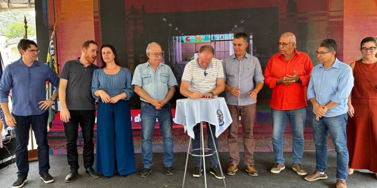 Espírito Santo: Governador inaugura obras e autoriza novos investimentos em Alfredo Chaves