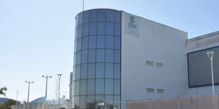 Presidente Kennedy: Ifes oferece curso gratuito para mulheres com bolsa de até R$ 640