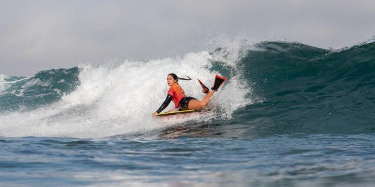 Espírito Santo: Luna Hardman disputa segunda etapa do Circuito Europeu de Bodyboarding em Tenerife