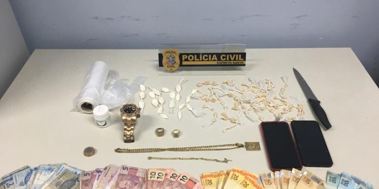 Guaçuí: Polícia Civil prende mãe e filho por tráfico de drogas