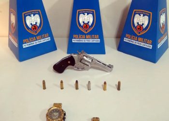 Guarapari: PM apreende arma de fogo, recupera veículo com restrição e apreende drogas