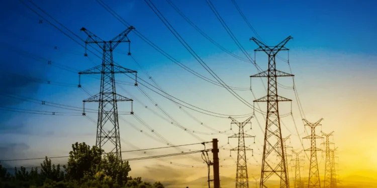 Energia: Aneel reduz patamar de bandeira vermelha e reajuste pode ser menor