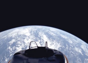 Espaço: SpaceX bate recorde da Nasa ao atingir a maior órbita ao redor da Terra