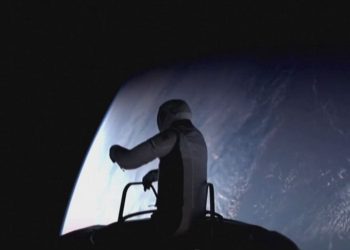 SpaceX: Missão Polaris Dawn conclui primeira caminhada espacial comercial