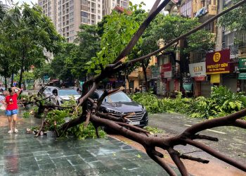 Ásia: Tufão Yagi enfraquece após matar dezenas no Vietnã, China e Filipinas