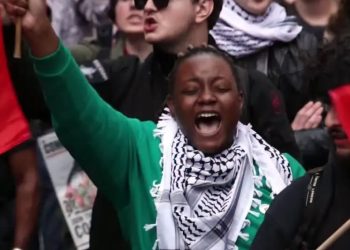 Um ano: Aniversário da guerra em Gaza reúne milhares de manifestantes pelo mundo