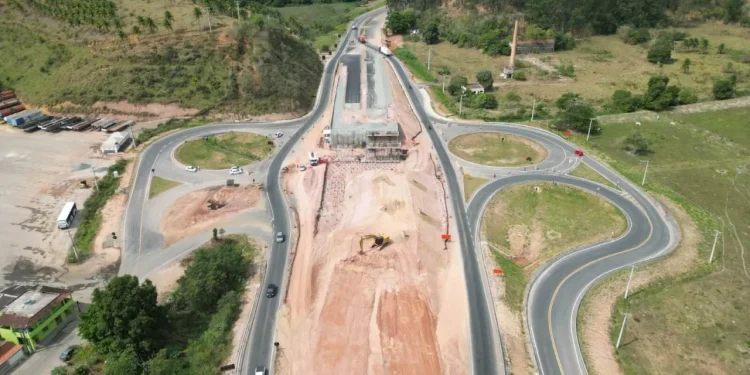BR 101: Duplicação da rodovia entra em nova fase e tráfego é desviado em Anchieta