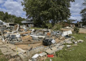 EUA: Número de mortos pelo furacão Helene sobe para 200 e cerca de 1 milhão de pessoas seguem sem luz e água