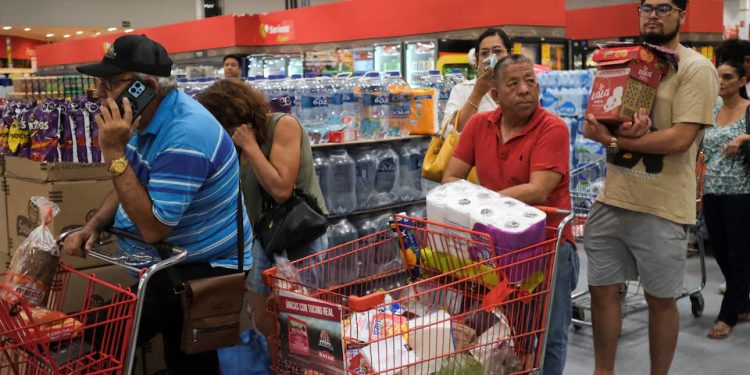 EUA: Furacão monstro Milton ameaça uma Flórida devastada por outras tormentas