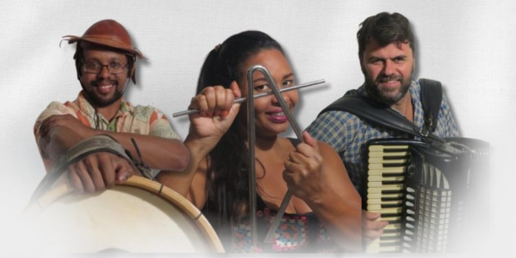 Guarapari: Prefeitura celebra o Dia Internacional do Idoso com show do Trio Maruí