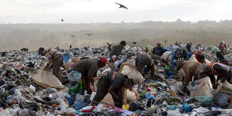 Brasil: País tem cerca de três mil lixões a céu aberto