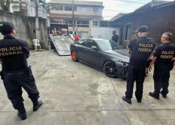 Operação conjunta: PF, PRF e Receita apreendem mais de R$ 5 milhões em espécie e reprimem contrabando de cigarros