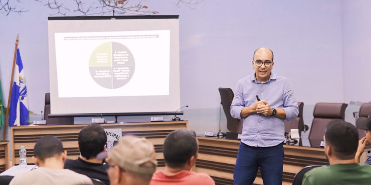 Piúma: Prefeitura faz segunda audiência pública do PDM