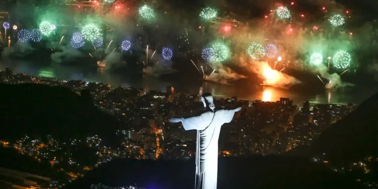 Turismo: Rio anuncia shows de Caetano, Bethânia, Anitta e Ivete no réveillon