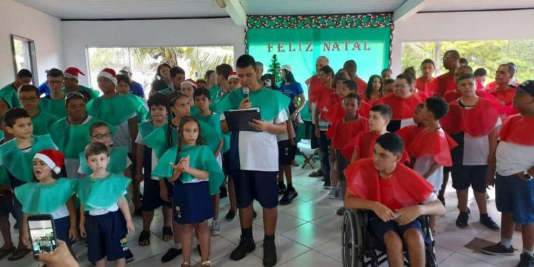 Guarapari: APAE promove campanha de apadrinhamento dos assistidos no Natal
