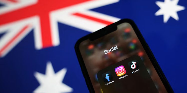Austrália: País é o primeiro no mundo a proibir mídia social para crianças menores de 16 anos