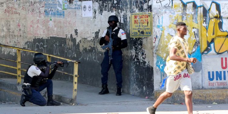 Haiti: ONU retomará voos de ajuda ao país após aviões serem atingidos por tiros