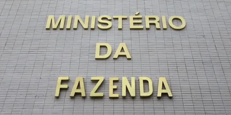Economia: Governo bloqueia R$ 6 bilhões do Orçamento de 2024